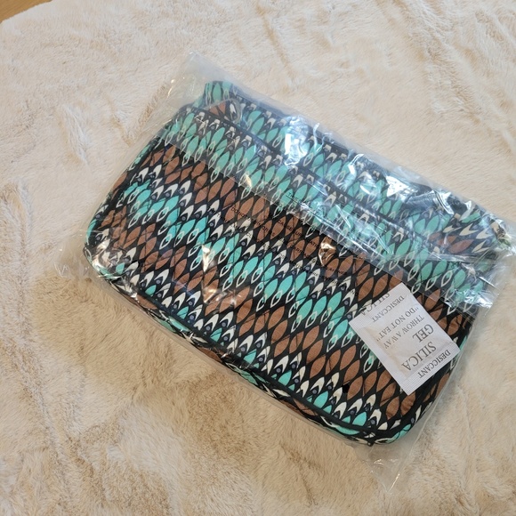 Vera Bradley Little Hipster - Picture 1 of 2